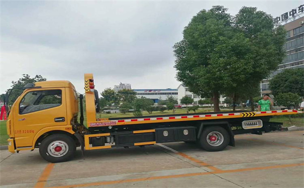 滁州定远24小时拖车救援电话号码，定远道路救援公司怎么收费的
